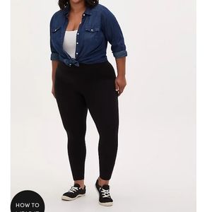 NWT Torrid Size 2 Pixie ponte pants